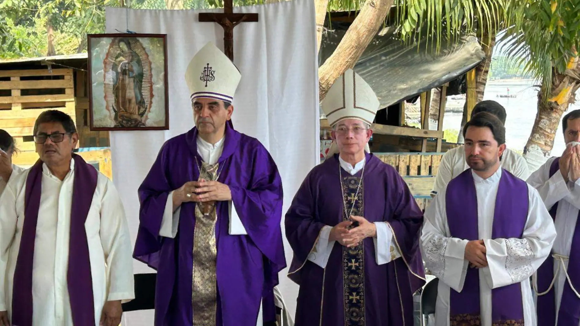 Obispos de Tapachula y San Marcos en el río Suchiate